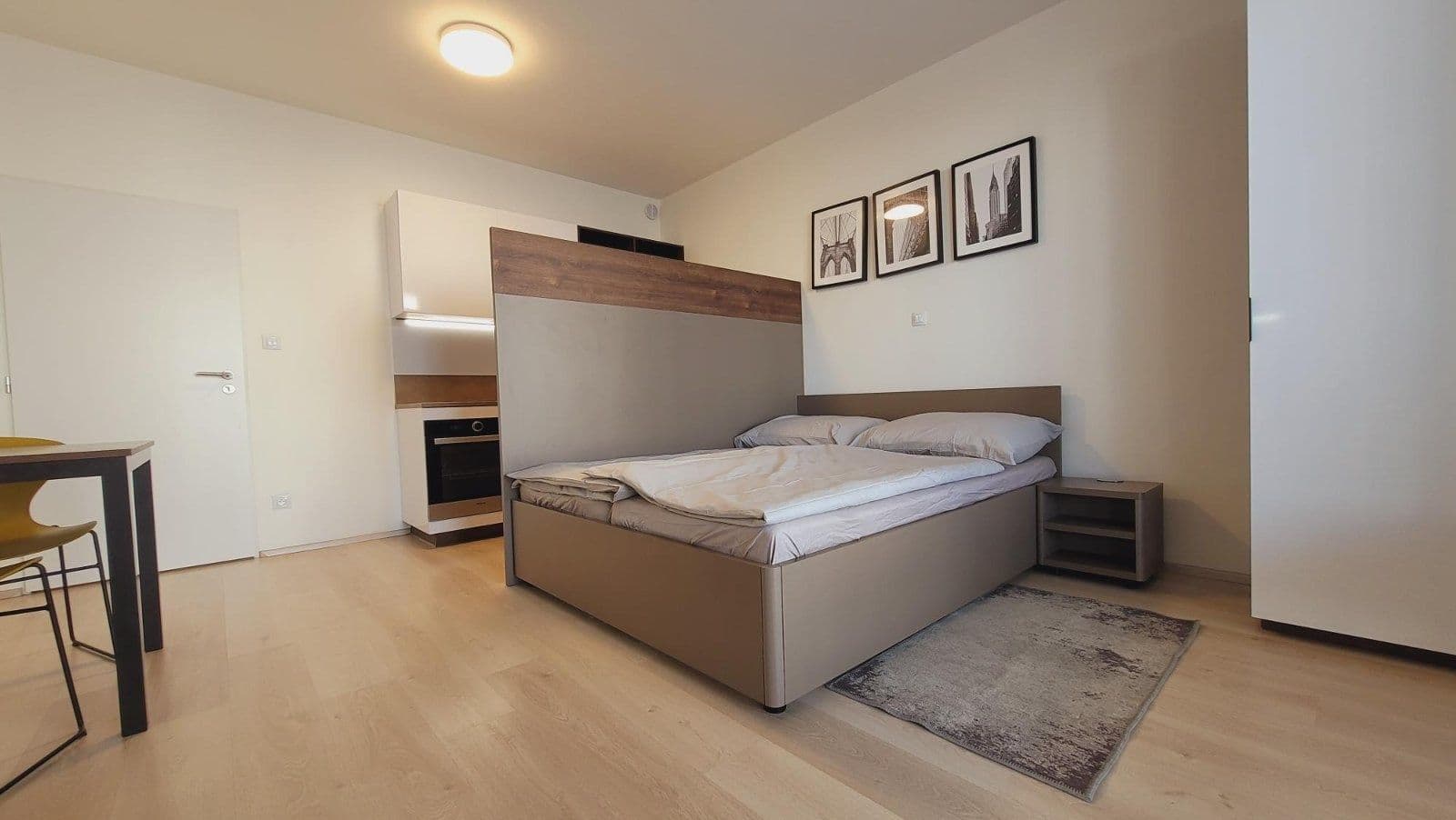 Prenájom bytu 1-izbový 29 m², Magisterská, Plzeň, Plzeňský kraj Prenájom bytu 1-izbový 29 m², Magisterská, Plzeň, Plzeňský kraj