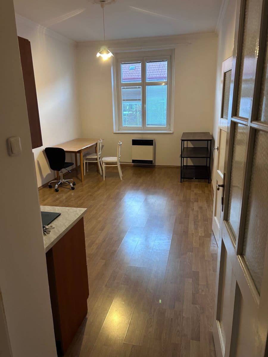 Prenájom bytu 2-izbový 55 m², Špitálská, Praha, Praha Prenájom bytu 2-izbový 55 m², Špitálská, Praha, Praha