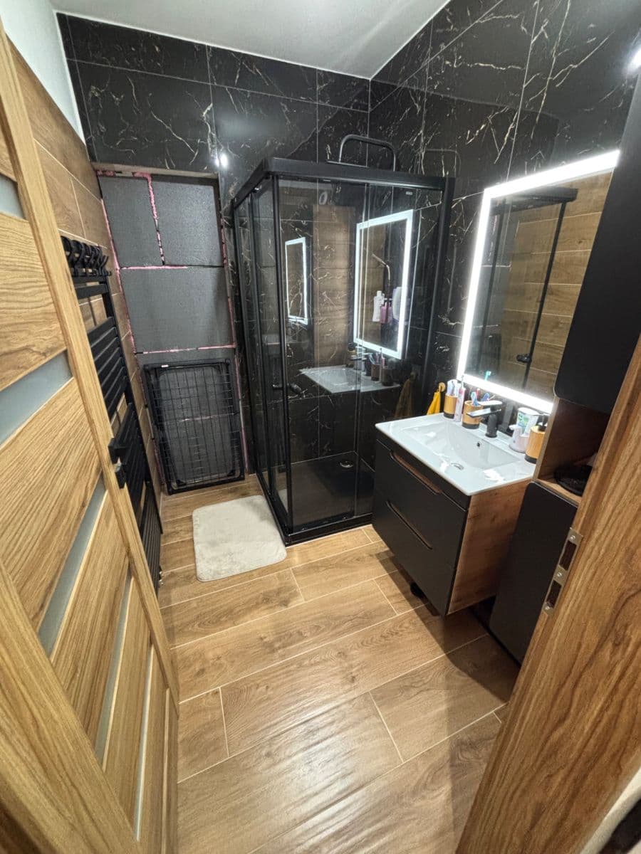 Predaj domu 170 m², pozemek 730 m², Obůrka, Velké Meziříčí, Kraj Vysočina Predaj domu 170 m², pozemek 730 m², Obůrka, Velké Meziříčí, Kraj Vysočina