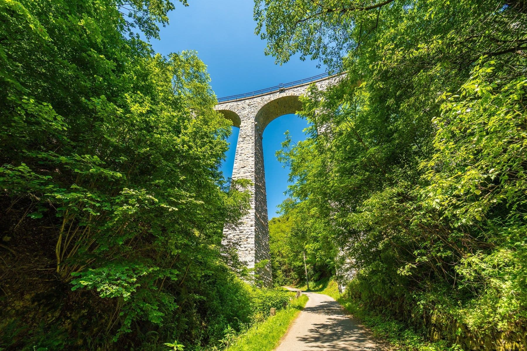 Prenájom nebytového priestoru 700 m², Jílové u Prahy, Středočeský kraj Prenájom nebytového priestoru 700 m², Jílové u Prahy, Středočeský kraj