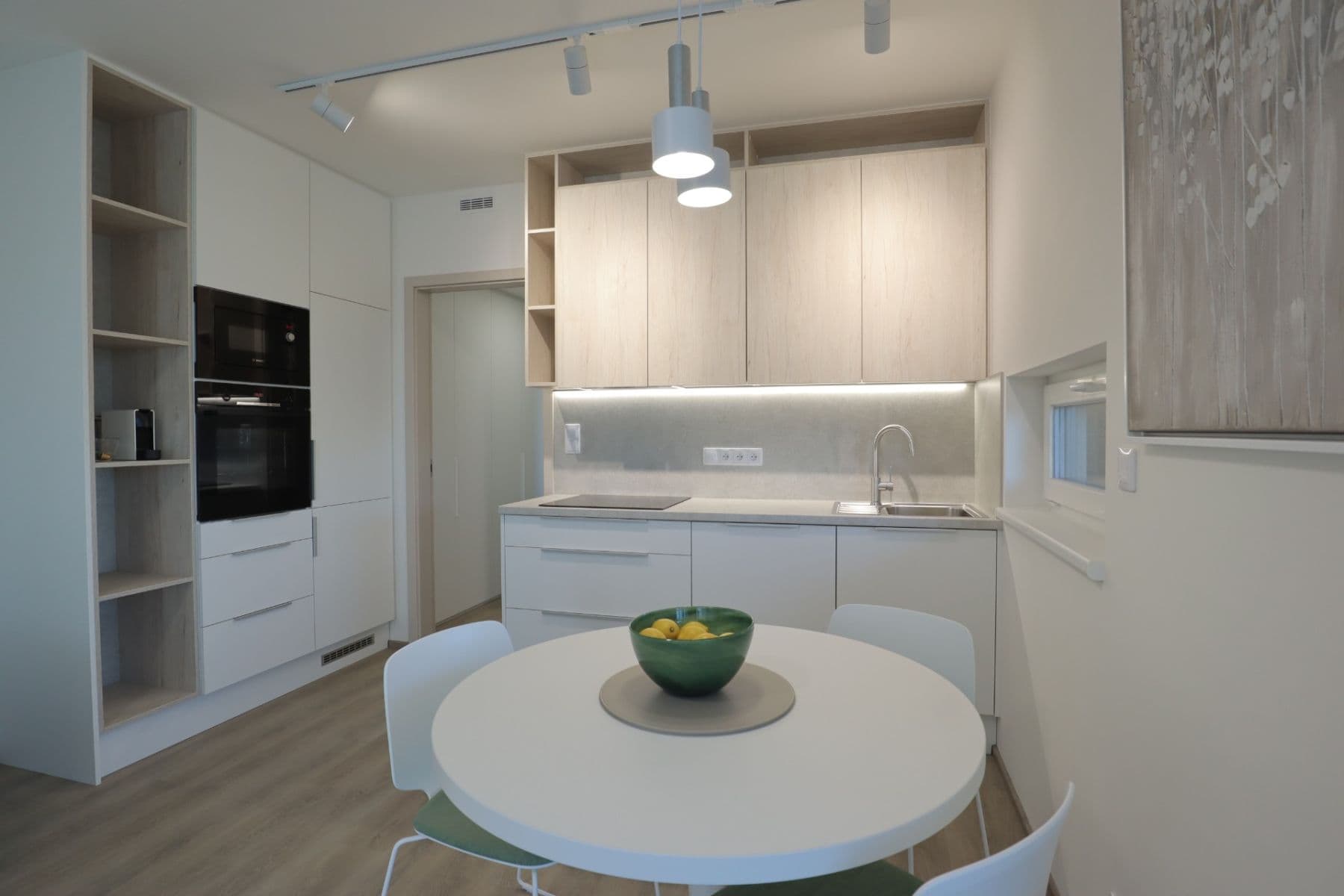 Prenájom bytu 3-izbový 72 m², Výstavní, Praha, Praha Prenájom bytu 3-izbový 72 m², Výstavní, Praha, Praha