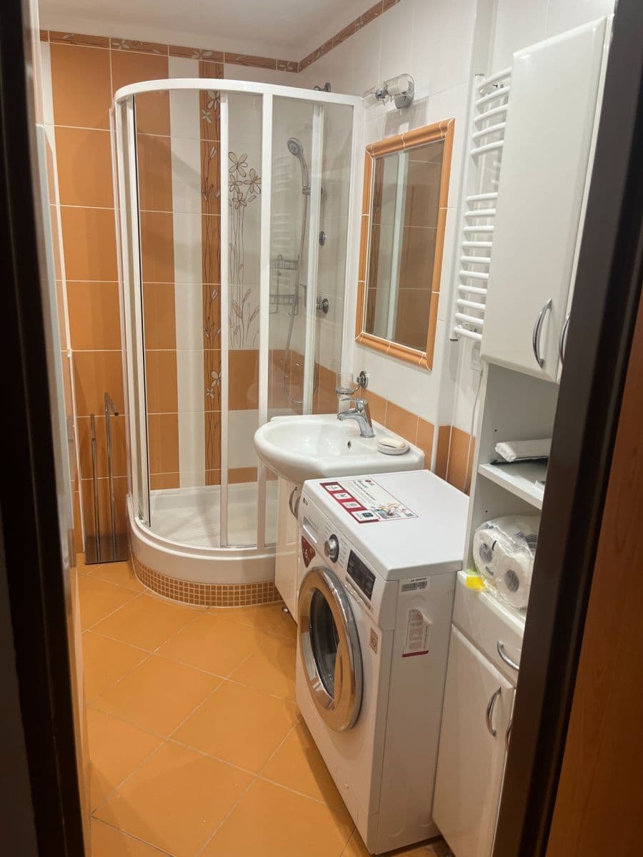 Prenájom bytu 2-izbový 72 m², Havlíčkova, Mariánské Lázně, Karlovarský kraj Prenájom bytu 2-izbový 72 m², Havlíčkova, Mariánské Lázně, Karlovarský kraj