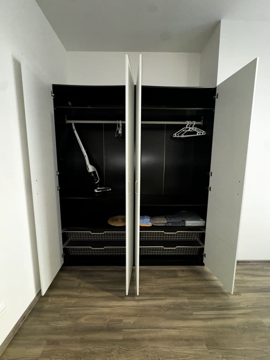 Prenájom bytu 28 m², Drahobejlova, Praha, Praha Prenájom bytu 28 m², Drahobejlova, Praha, Praha