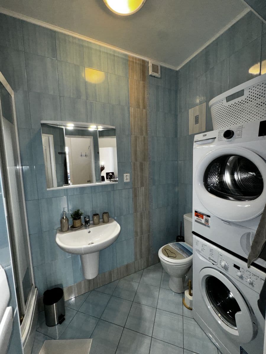 Prenájom bytu 28 m², Drahobejlova, Praha, Praha Prenájom bytu 28 m², Drahobejlova, Praha, Praha