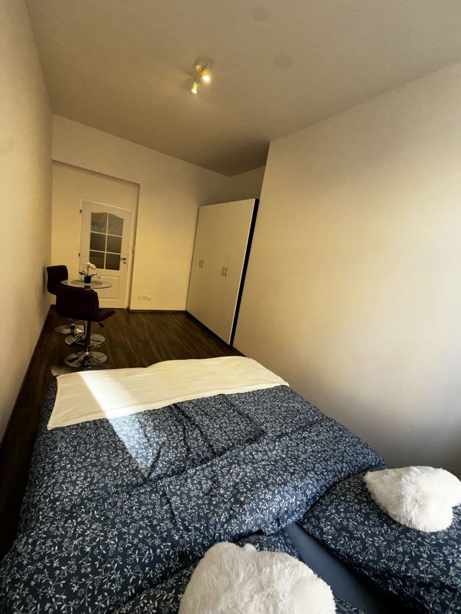 Prenájom bytu 28 m², Drahobejlova, Praha, Praha Prenájom bytu 28 m², Drahobejlova, Praha, Praha