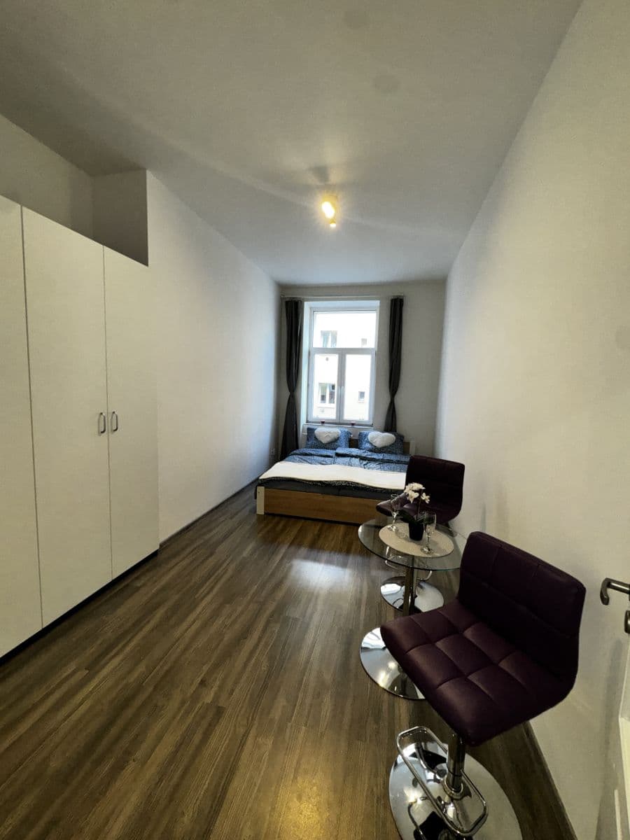 Prenájom bytu 28 m², Drahobejlova, Praha, Praha Prenájom bytu 28 m², Drahobejlova, Praha, Praha