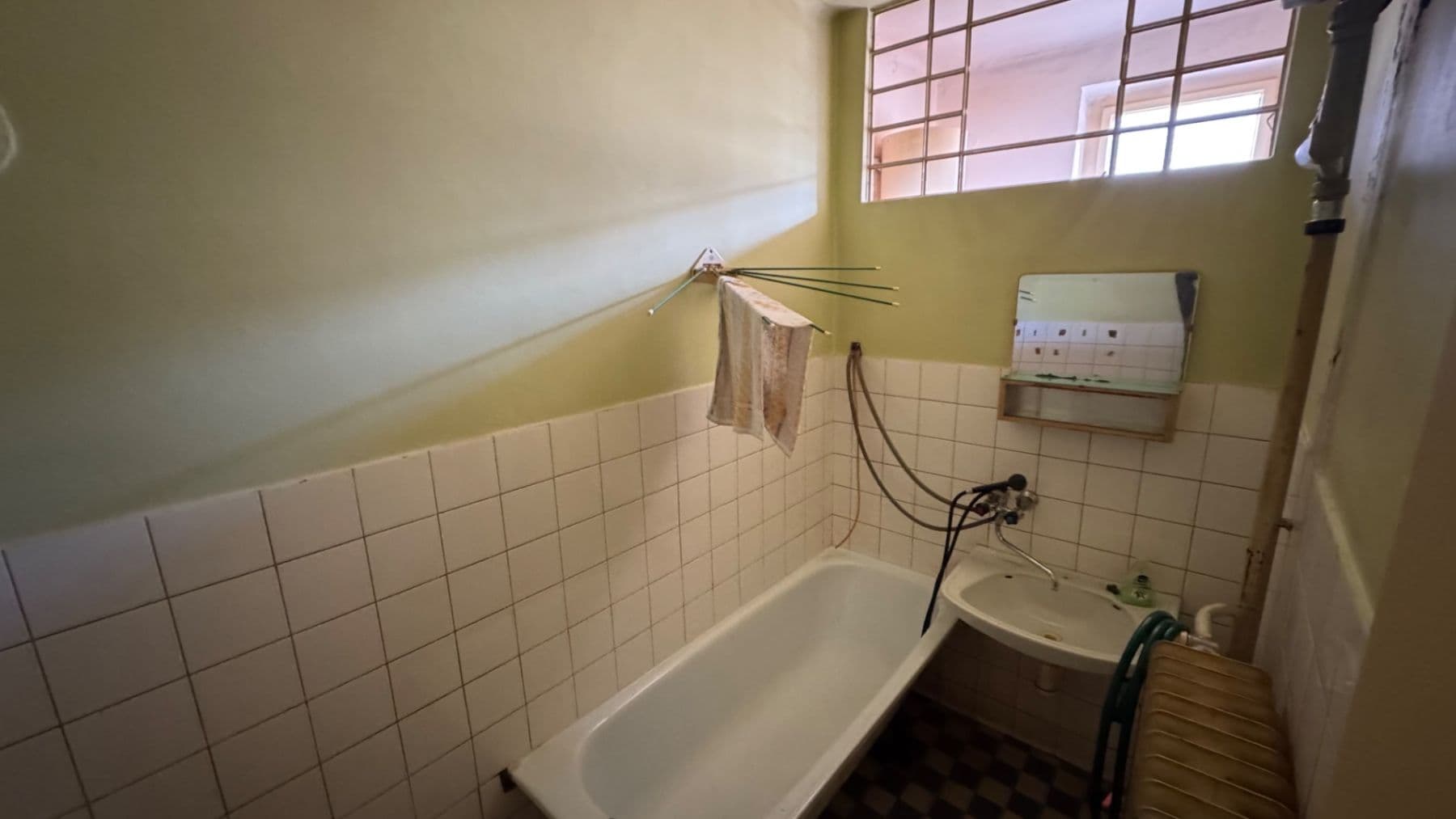 Predaj domu 143 m², pozemek 1.176 m², Jabloňová, Gabčíkovo, Trnavský kraj Predaj domu 143 m², pozemek 1.176 m², Jabloňová, Gabčíkovo, Trnavský kraj