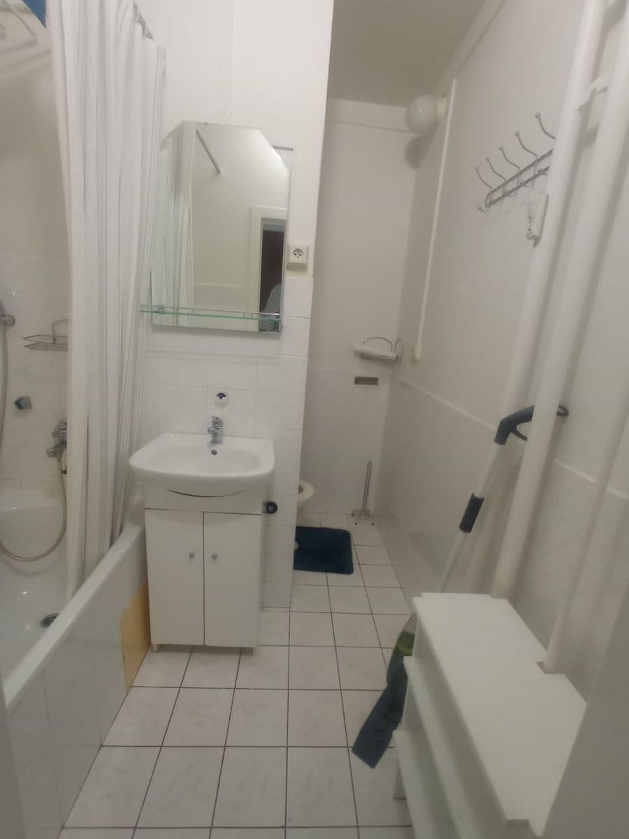 Prenájom bytu 2-izbový 48 m², Dr. Šavrdy, Ostrava, Moravskoslezský kraj Prenájom bytu 2-izbový 48 m², Dr. Šavrdy, Ostrava, Moravskoslezský kraj