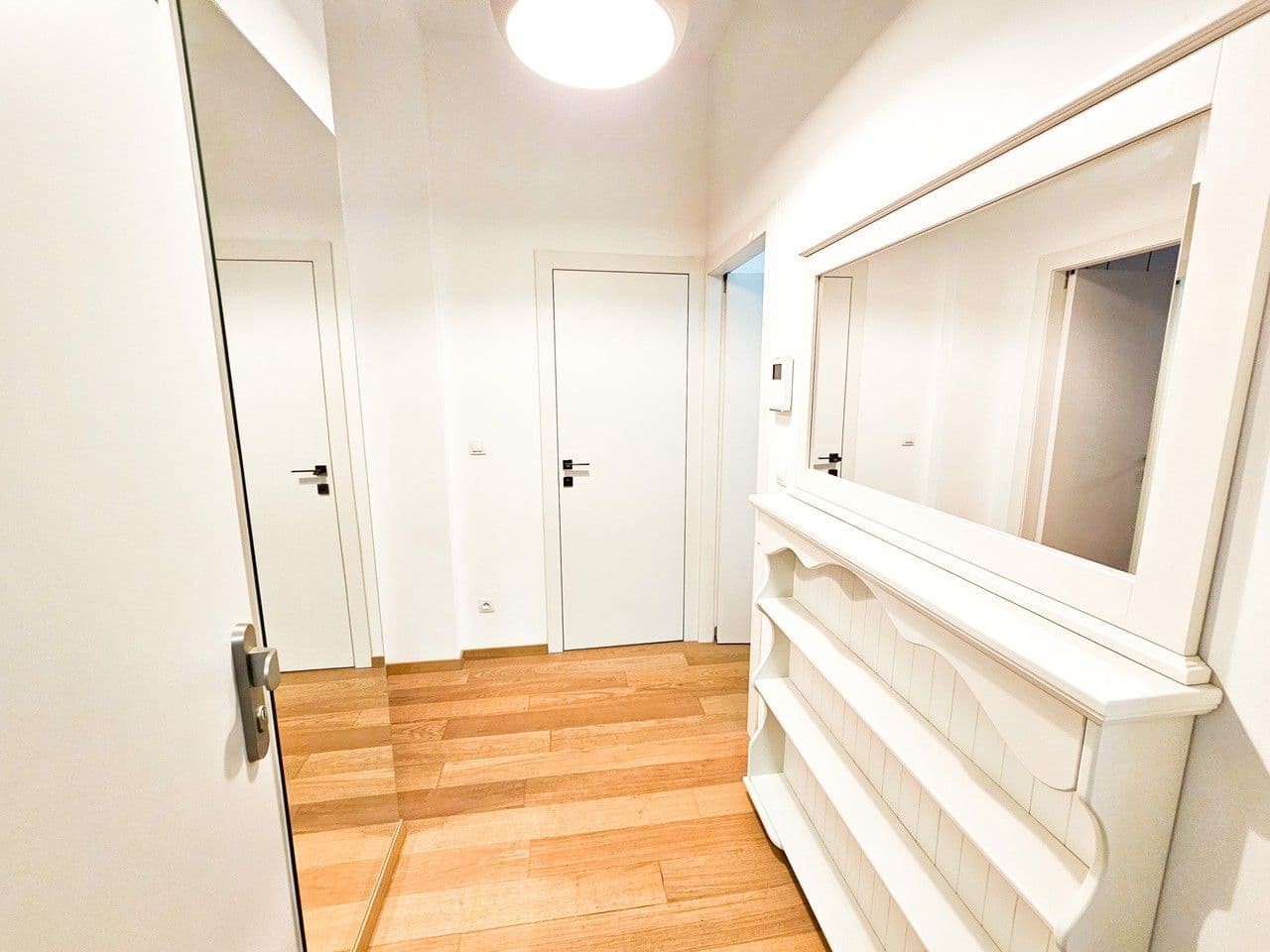 Prenájom bytu 2-izbový 54 m², Krásova, Praha, Praha Prenájom bytu 2-izbový 54 m², Krásova, Praha, Praha