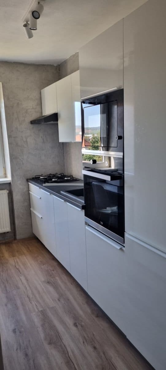 Prenájom bytu 3-izbový 61 m², Javorová, Hustopeče, Jihomoravský kraj Prenájom bytu 3-izbový 61 m², Javorová, Hustopeče, Jihomoravský kraj