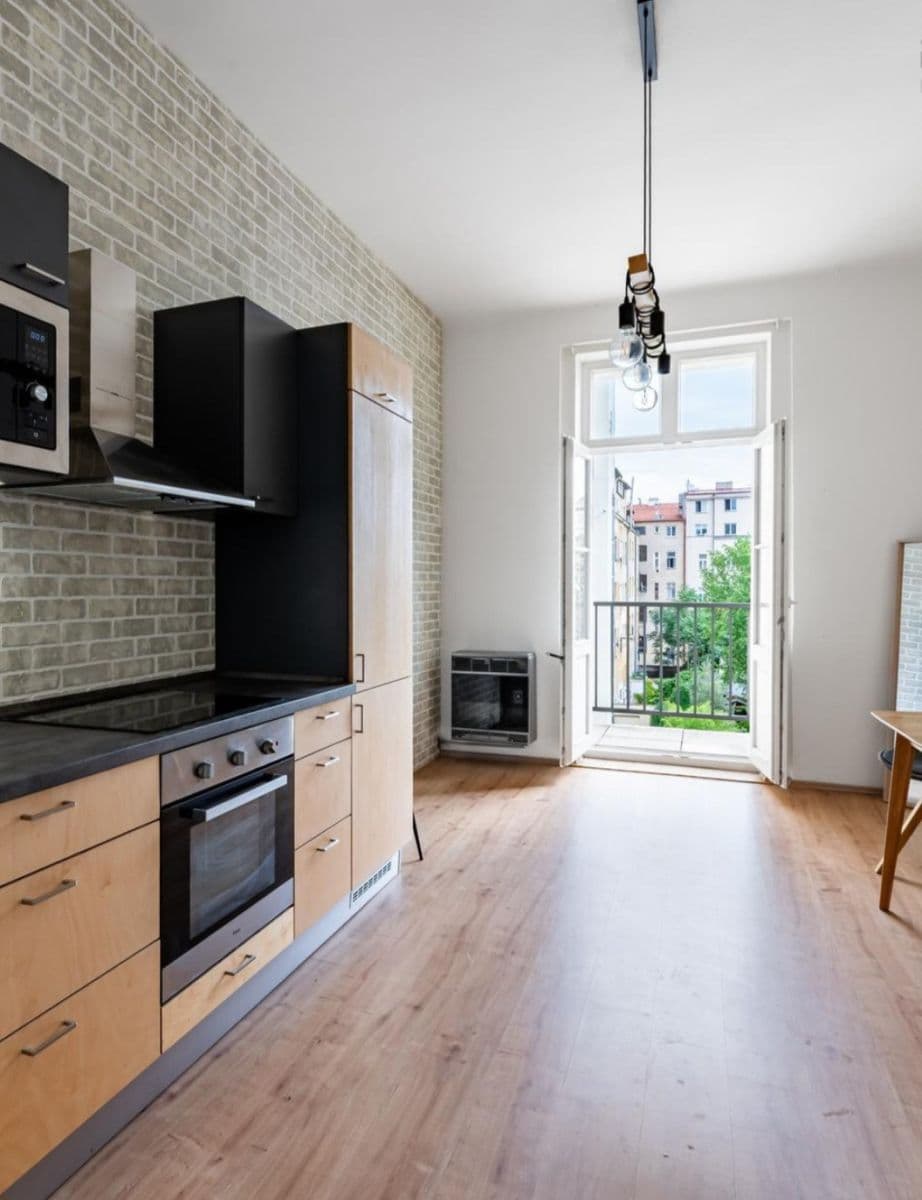 Prenájom bytu 53 m², Budečská, Praha, Praha Prenájom bytu 53 m², Budečská, Praha, Praha
