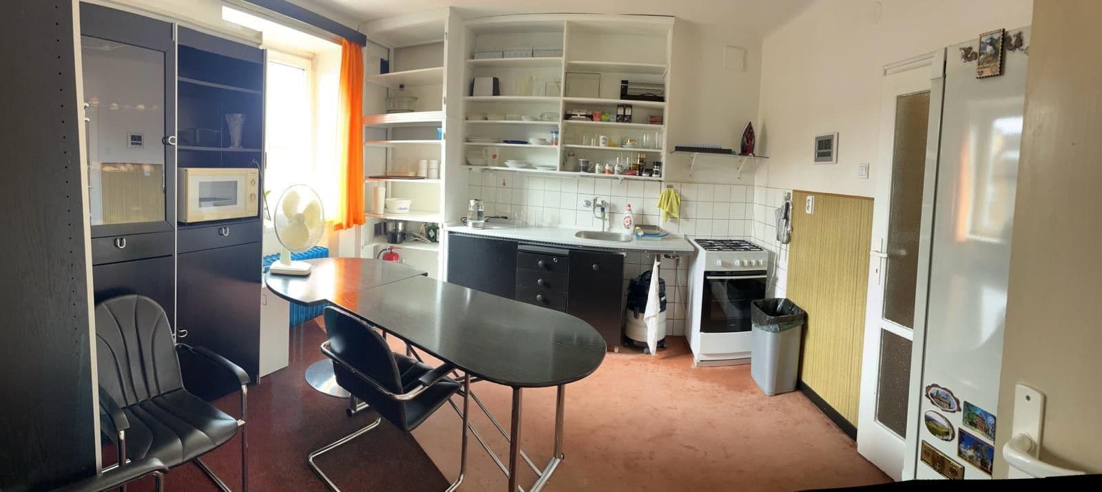 Predaj bytu 2-izbový 64 m², 28. pluku, Praha, Praha Predaj bytu 2-izbový 64 m², 28. pluku, Praha, Praha