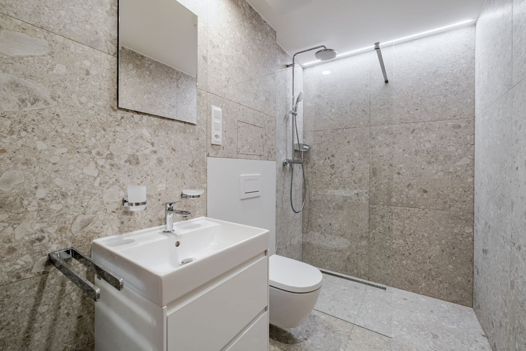 Prenájom bytu 42 m², Svatoslavova, Praha, Praha Prenájom bytu 42 m², Svatoslavova, Praha, Praha