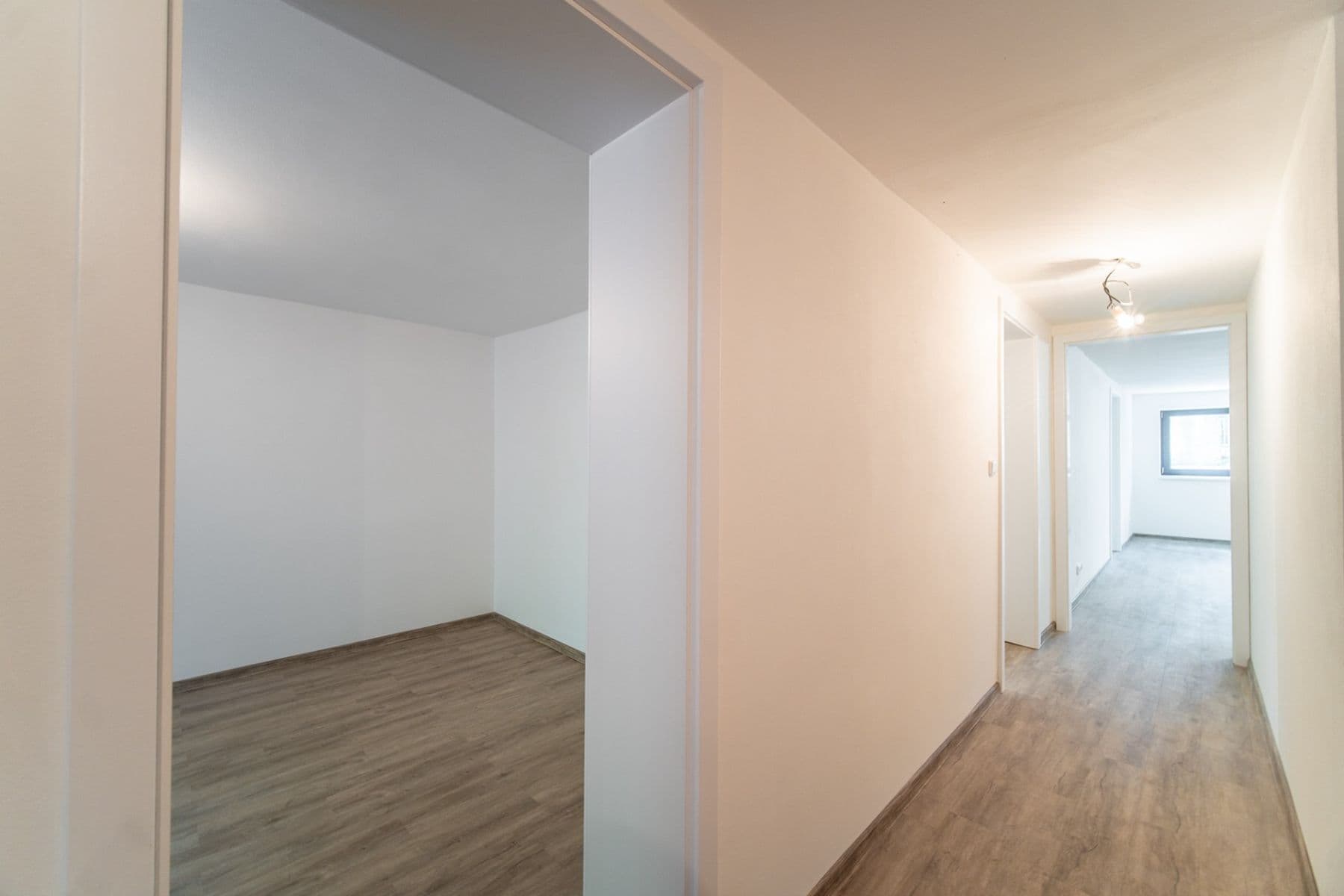 Predaj bytu 3-izbový 114 m², Pod Lesíkem, Praha, Praha Predaj bytu 3-izbový 114 m², Pod Lesíkem, Praha, Praha