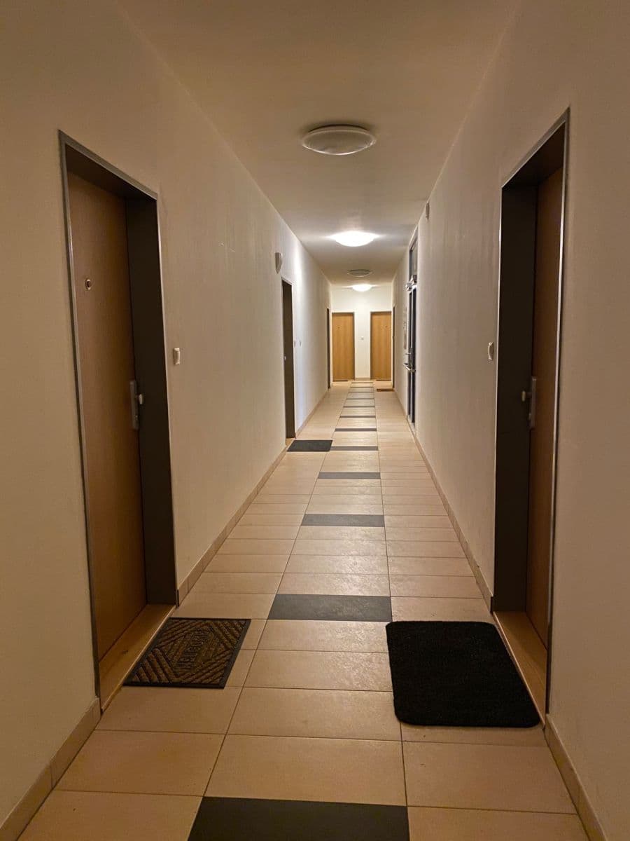 Prenájom bytu 2-izbový 50 m², Mírového hnutí, Praha, Praha Prenájom bytu 2-izbový 50 m², Mírového hnutí, Praha, Praha