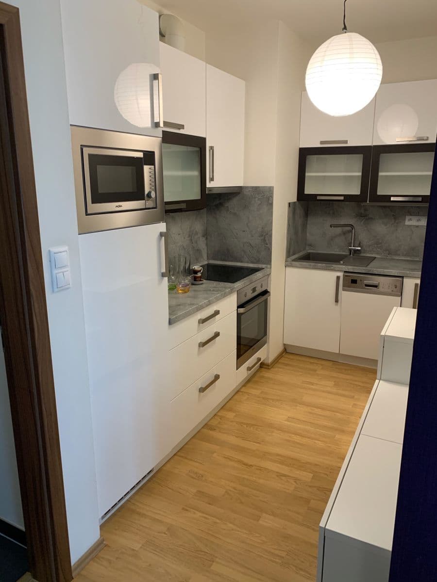 Prenájom bytu 2-izbový 50 m², Mírového hnutí, Praha, Praha Prenájom bytu 2-izbový 50 m², Mírového hnutí, Praha, Praha