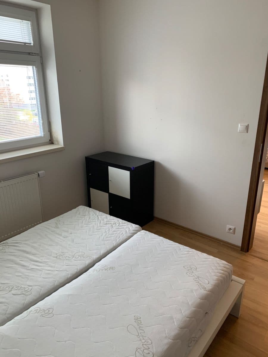 Prenájom bytu 2-izbový 50 m², Mírového hnutí, Praha, Praha Prenájom bytu 2-izbový 50 m², Mírového hnutí, Praha, Praha