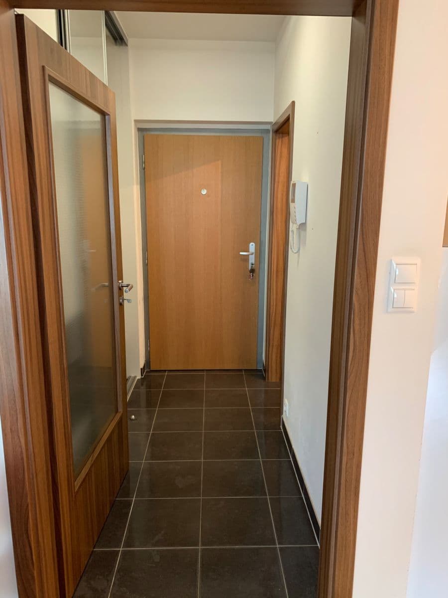 Prenájom bytu 2-izbový 50 m², Mírového hnutí, Praha, Praha Prenájom bytu 2-izbový 50 m², Mírového hnutí, Praha, Praha