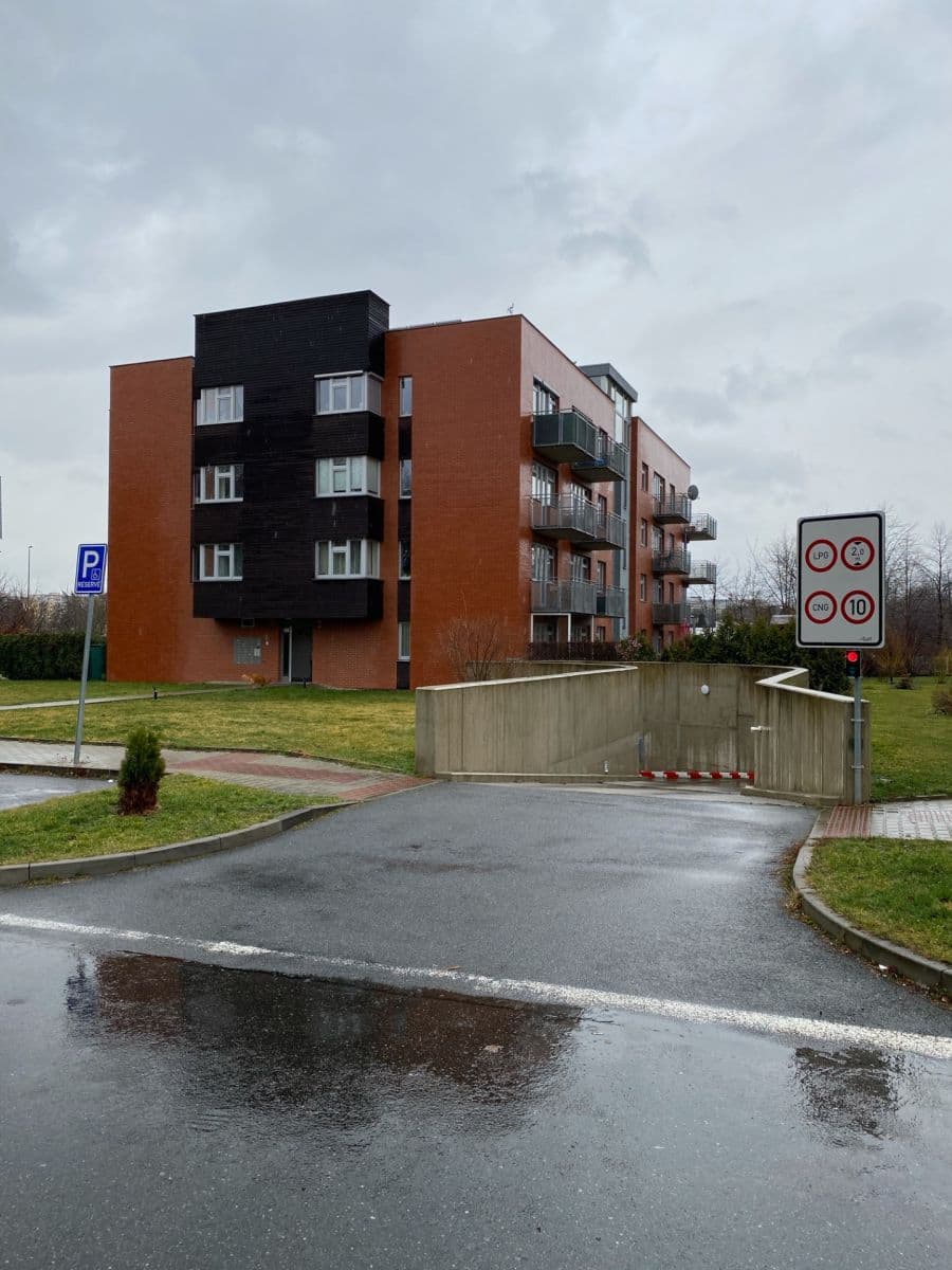 Prenájom bytu 2-izbový 50 m², Mírového hnutí, Praha, Praha Prenájom bytu 2-izbový 50 m², Mírového hnutí, Praha, Praha