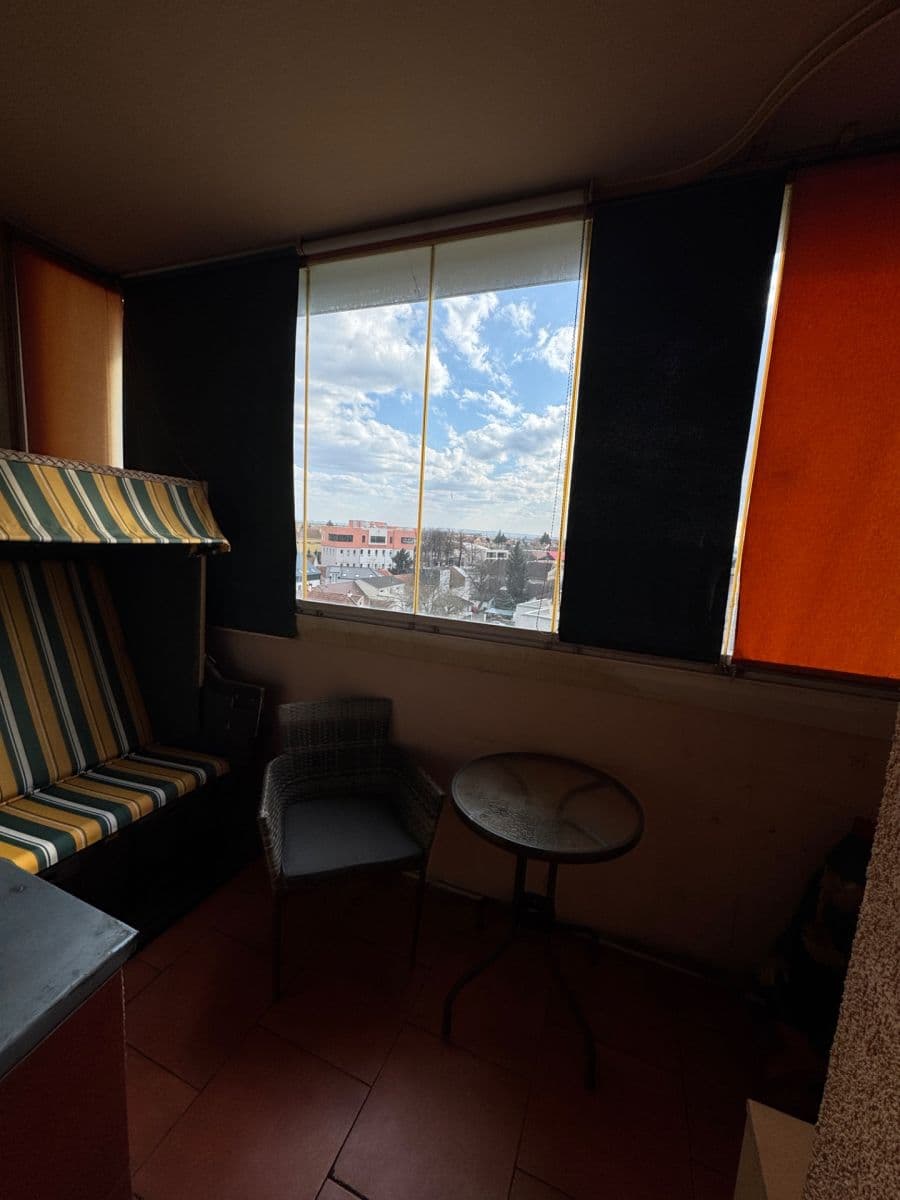 Predaj bytu 3-izbový 75 m², Mikulčická, Brno, Jihomoravský kraj Predaj bytu 3-izbový 75 m², Mikulčická, Brno, Jihomoravský kraj