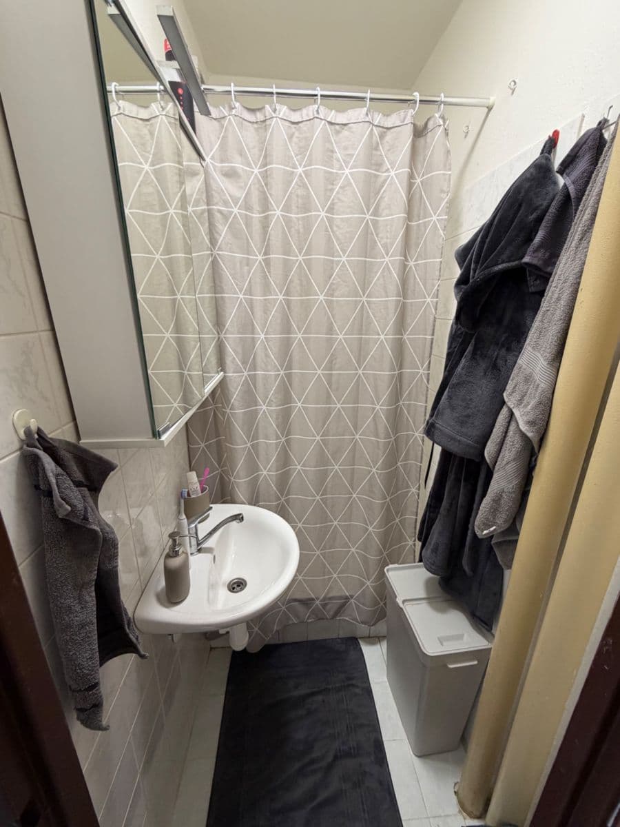 Prenájom bytu 1-izbový 25 m², Jahodová, Praha, Praha Prenájom bytu 1-izbový 25 m², Jahodová, Praha, Praha