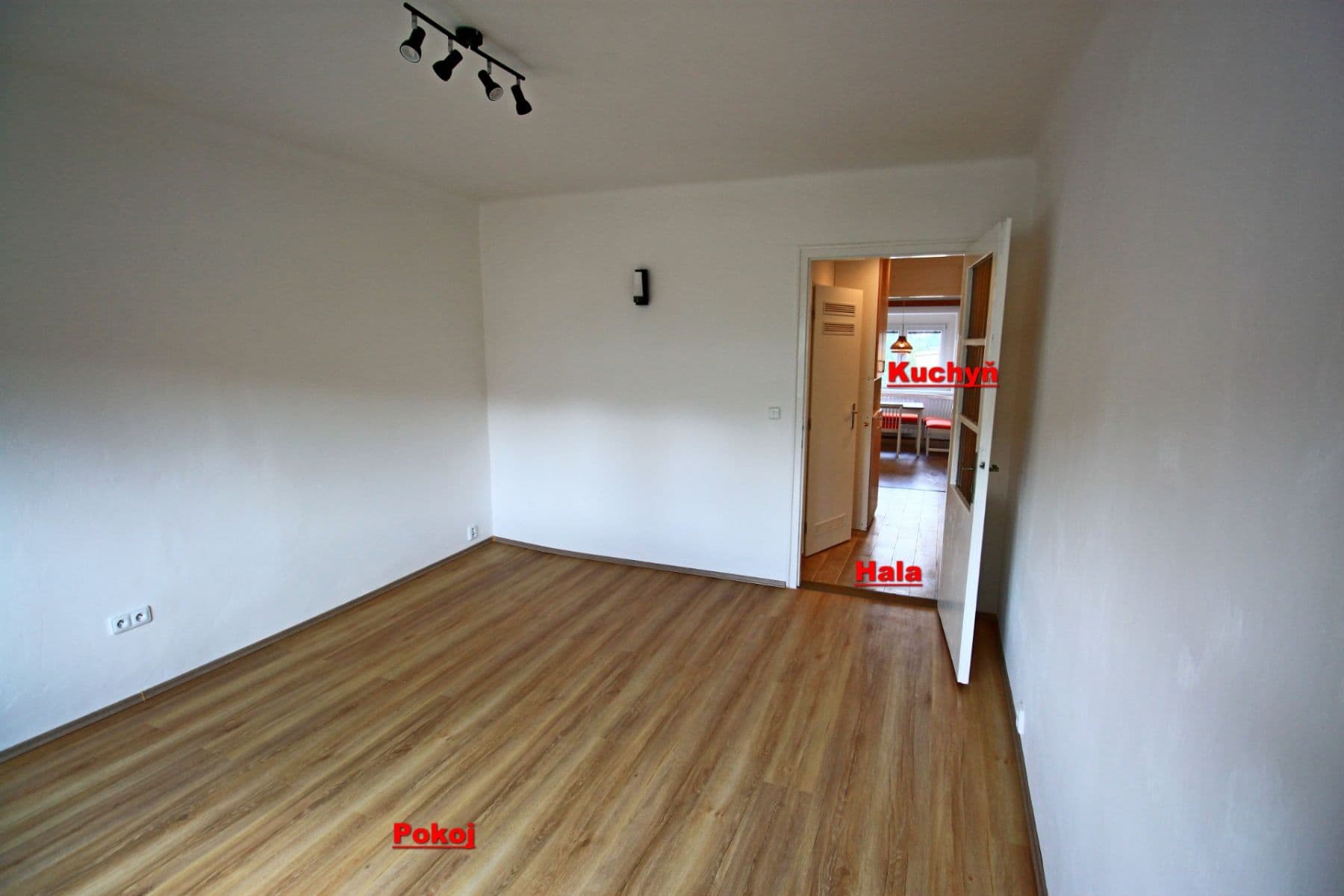 Prenájom bytu 2-izbový 62 m², Vnější, Praha, Praha Prenájom bytu 2-izbový 62 m², Vnější, Praha, Praha