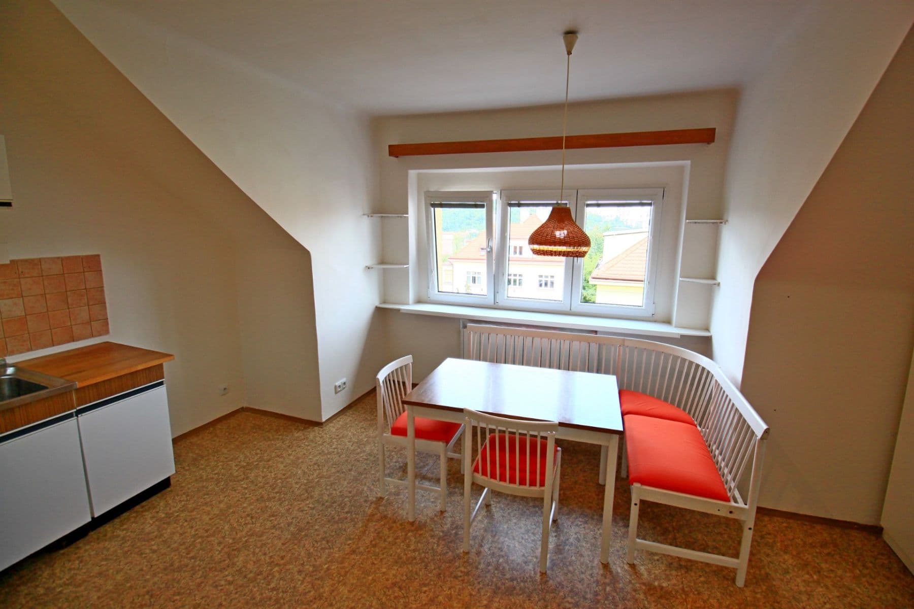 Prenájom bytu 2-izbový 62 m², Vnější, Praha, Praha Prenájom bytu 2-izbový 62 m², Vnější, Praha, Praha