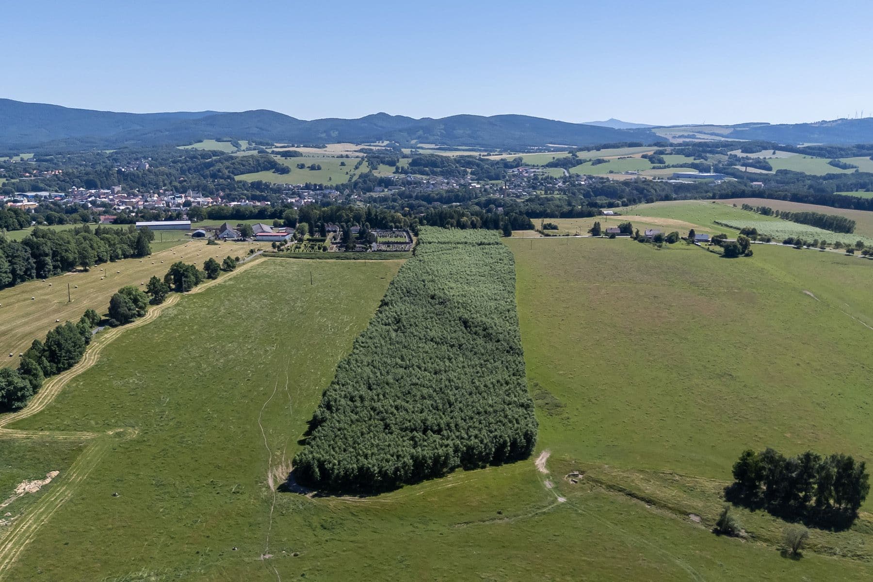 Predaj pozemku 50.397 m², Frýdlant, Liberecký kraj Predaj pozemku 50.397 m², Frýdlant, Liberecký kraj