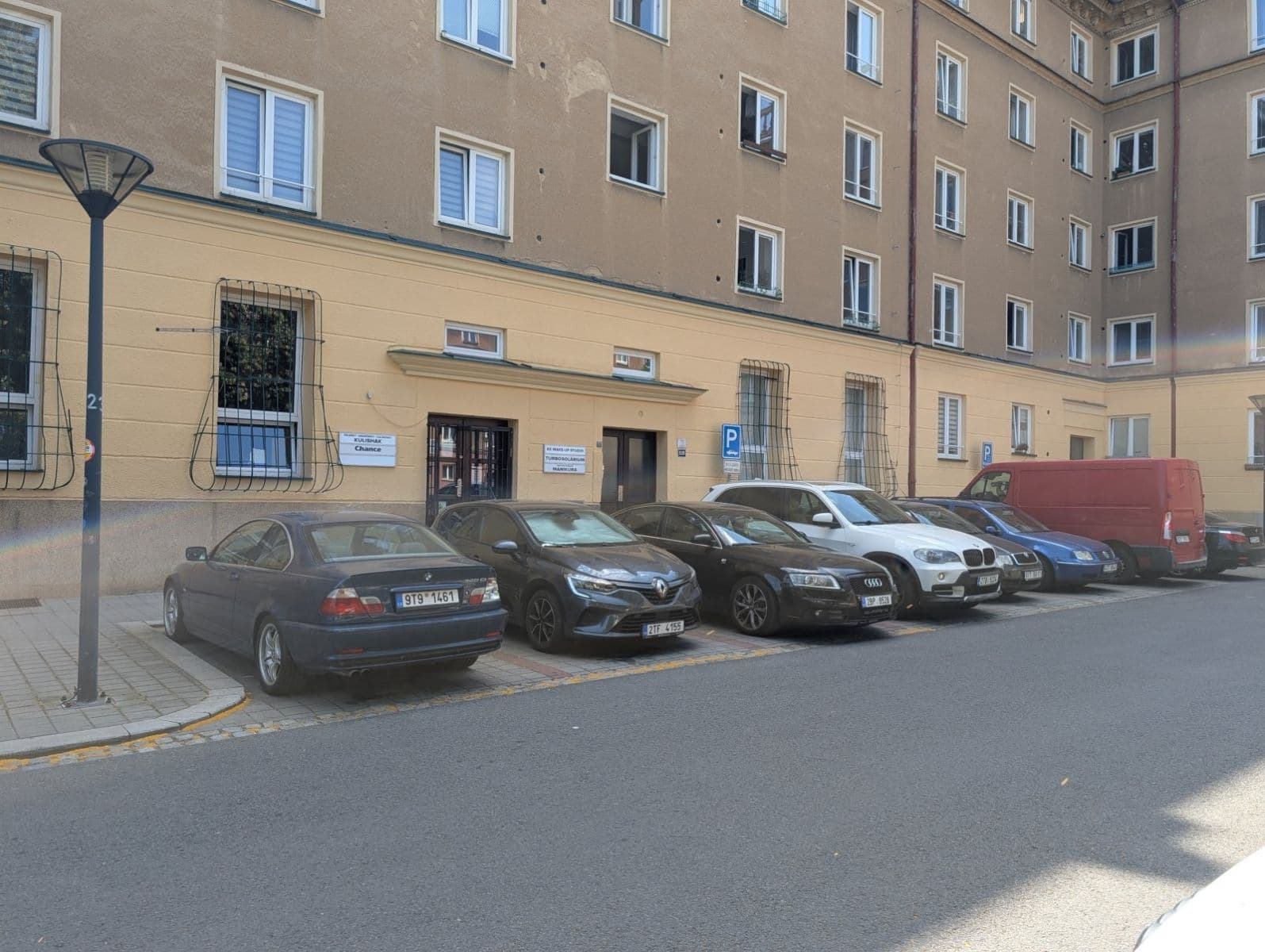 Prenájom nebytového priestoru 12 m², Alšovo náměstí, Ostrava, Moravskoslezský kraj Prenájom nebytového priestoru 12 m², Alšovo náměstí, Ostrava, Moravskoslezský kraj