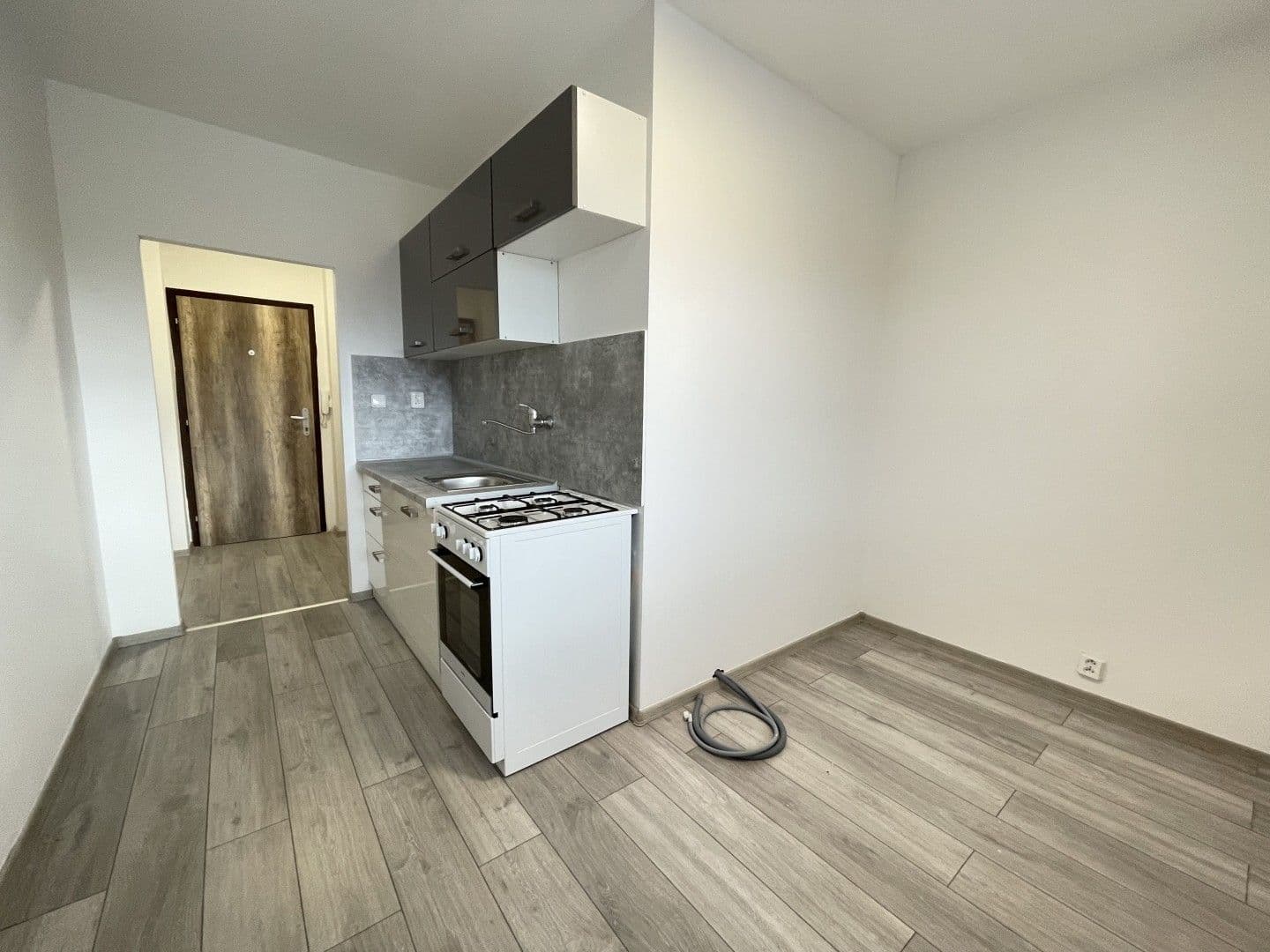 Prenájom bytu 1-izbový 39 m², Lumírova, Ostrava, Moravskoslezský kraj Prenájom bytu 1-izbový 39 m², Lumírova, Ostrava, Moravskoslezský kraj