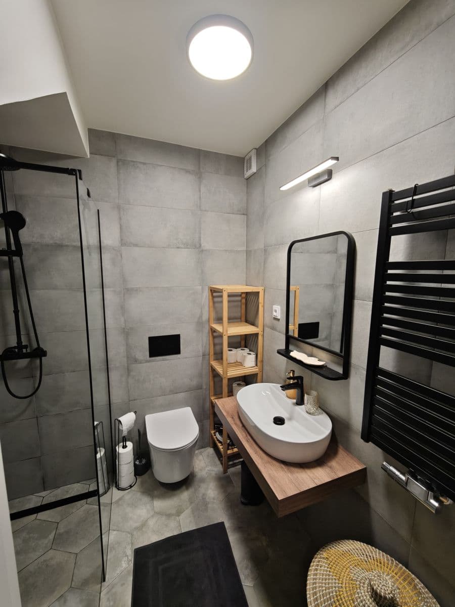 Prenájom bytu 46 m², Pernerova, Praha, Praha Prenájom bytu 46 m², Pernerova, Praha, Praha