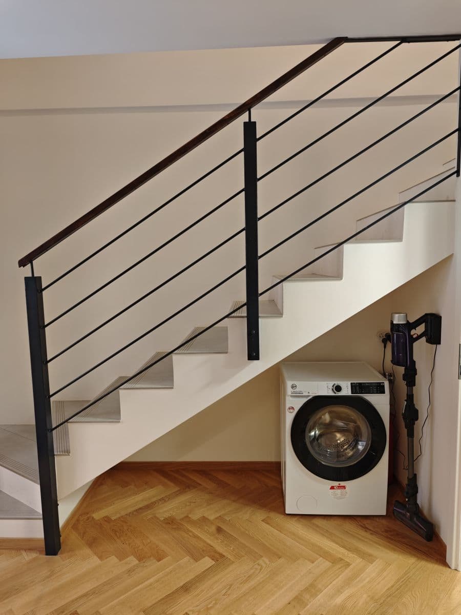Prenájom bytu 46 m², Pernerova, Praha, Praha Prenájom bytu 46 m², Pernerova, Praha, Praha