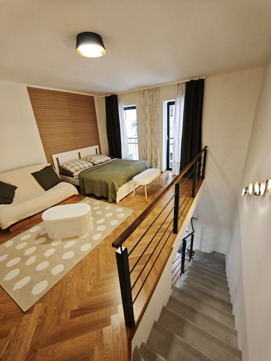 Prenájom bytu 46 m², Pernerova, Praha, Praha Prenájom bytu 46 m², Pernerova, Praha, Praha