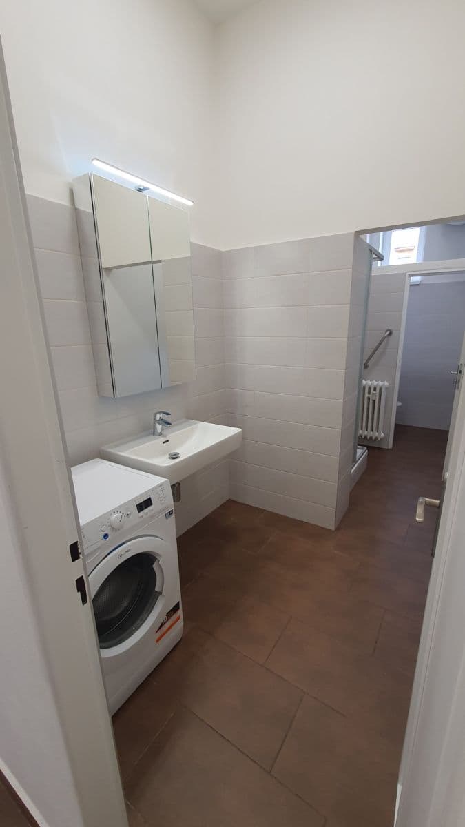 Prenájom bytu 3-izbový 76 m², Svatoslavova, Praha, Praha Prenájom bytu 3-izbový 76 m², Svatoslavova, Praha, Praha