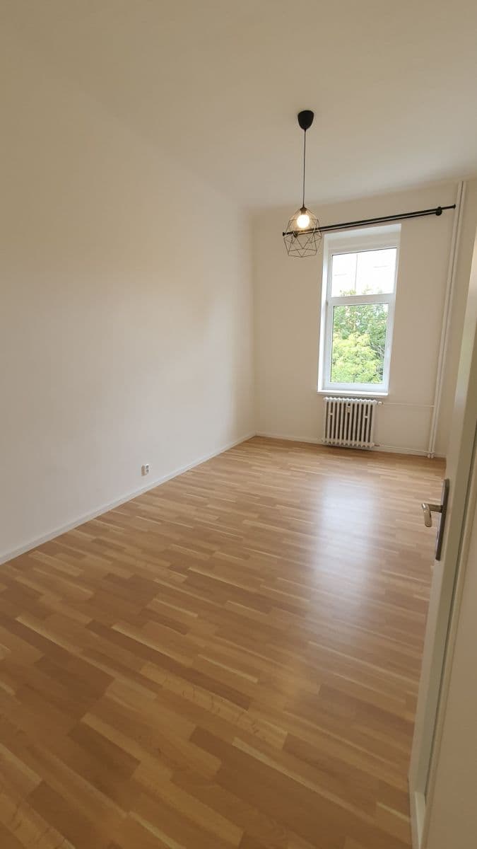 Prenájom bytu 3-izbový 76 m², Svatoslavova, Praha, Praha Prenájom bytu 3-izbový 76 m², Svatoslavova, Praha, Praha
