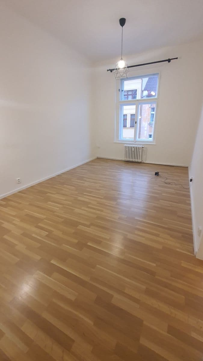 Prenájom bytu 3-izbový 76 m², Svatoslavova, Praha, Praha Prenájom bytu 3-izbový 76 m², Svatoslavova, Praha, Praha