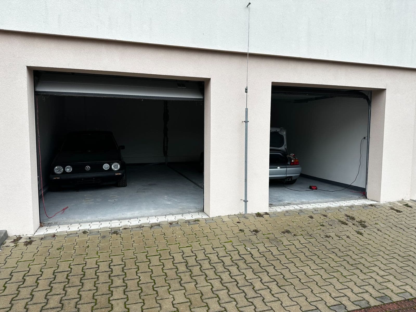 Predaj garáže 50 m², Králův Dvůr, Středočeský kraj Predaj garáže 50 m², Králův Dvůr, Středočeský kraj