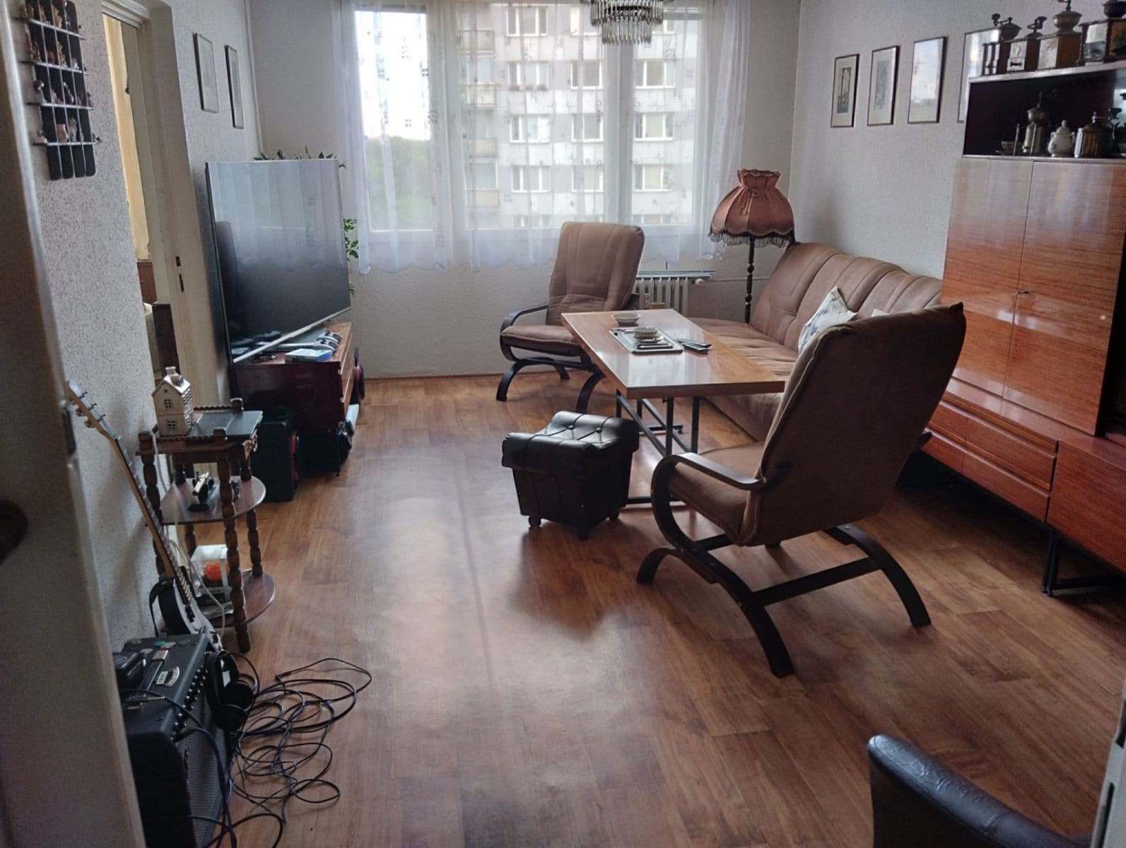 Predaj bytu 3-izbový 74 m², Nad Lesním divadlem, Praha, Praha Predaj bytu 3-izbový 74 m², Nad Lesním divadlem, Praha, Praha