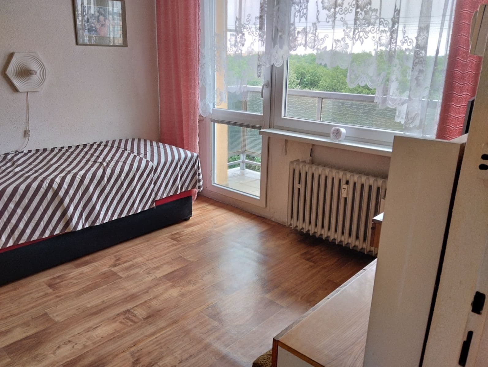 Predaj bytu 3-izbový 74 m², Nad Lesním divadlem, Praha, Praha Predaj bytu 3-izbový 74 m², Nad Lesním divadlem, Praha, Praha