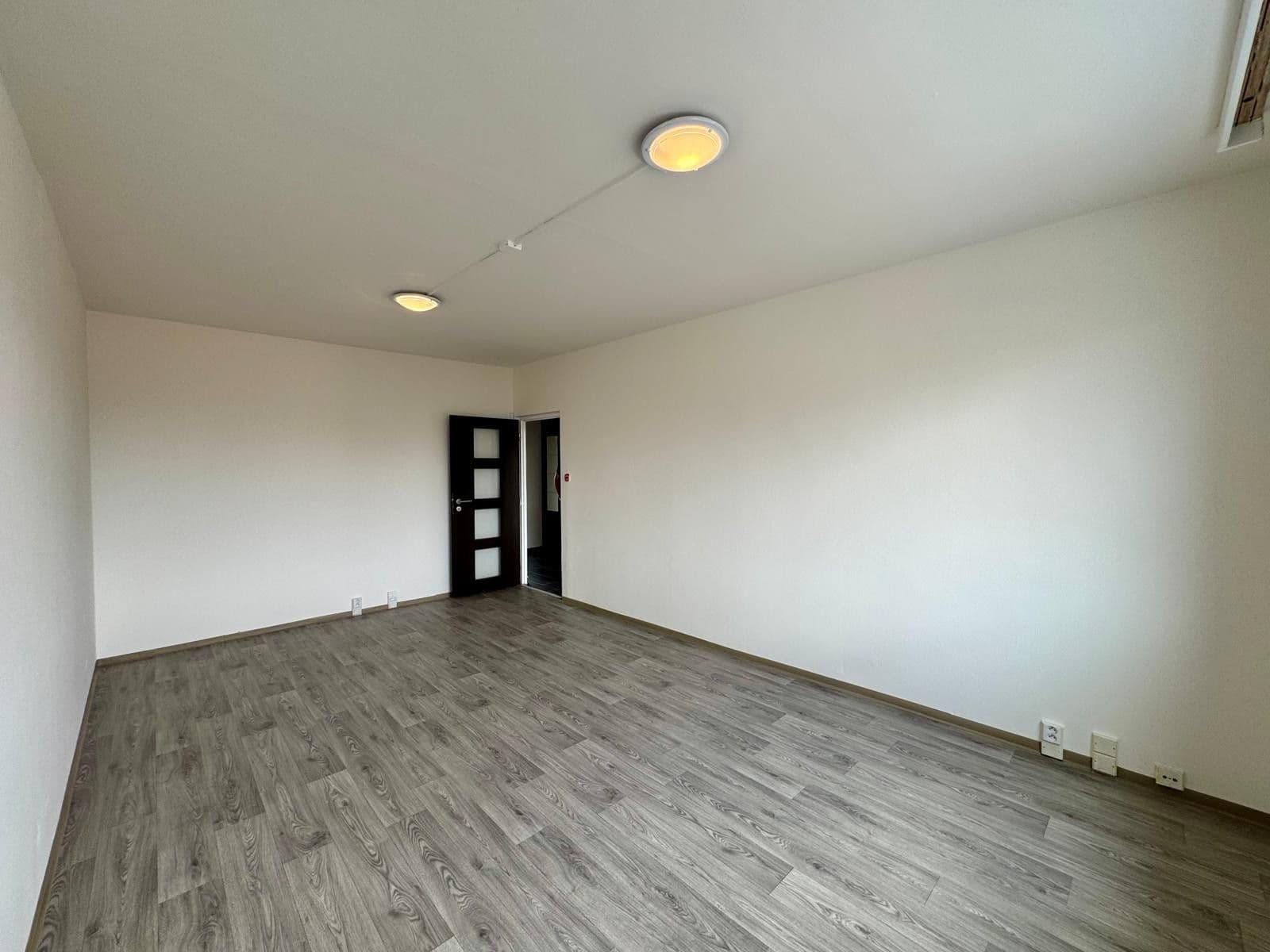 Prenájom bytu 5-izbový 89 m², Turistická, Plzeň, Plzeňský kraj Prenájom bytu 5-izbový 89 m², Turistická, Plzeň, Plzeňský kraj