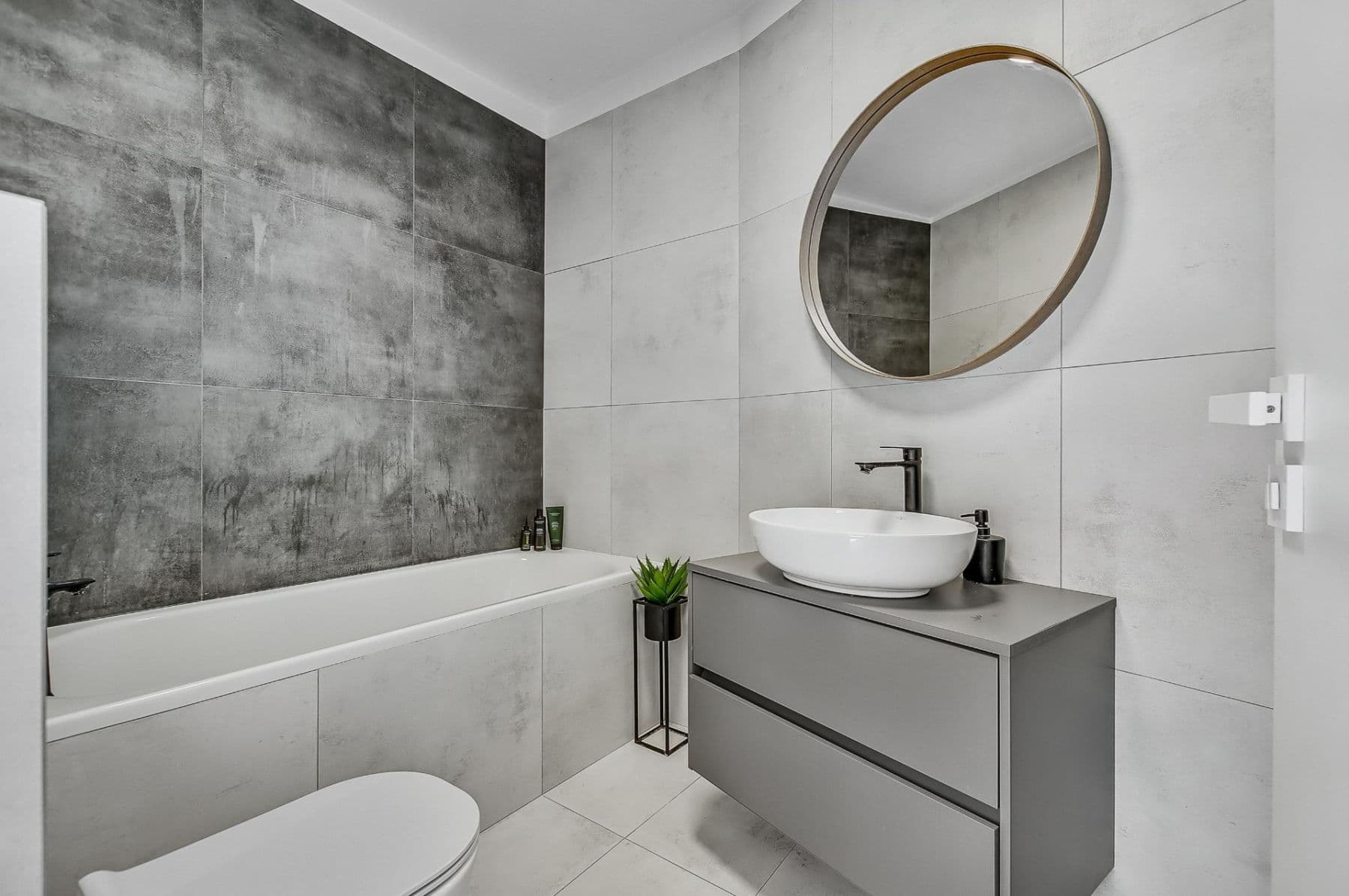 Predaj bytu 2-izbový 75 m², Dlhé diely III, Karlova Ves, Bratislavský kraj Predaj bytu 2-izbový 75 m², Dlhé diely III, Karlova Ves, Bratislavský kraj