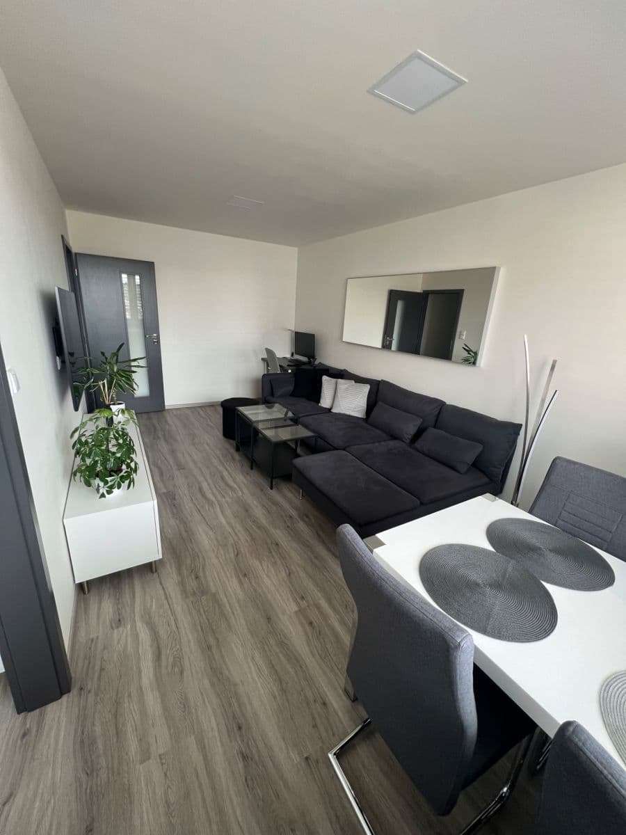 Prenájom bytu 2-izbový 52 m², Francouzská, Kladno, Středočeský kraj Prenájom bytu 2-izbový 52 m², Francouzská, Kladno, Středočeský kraj