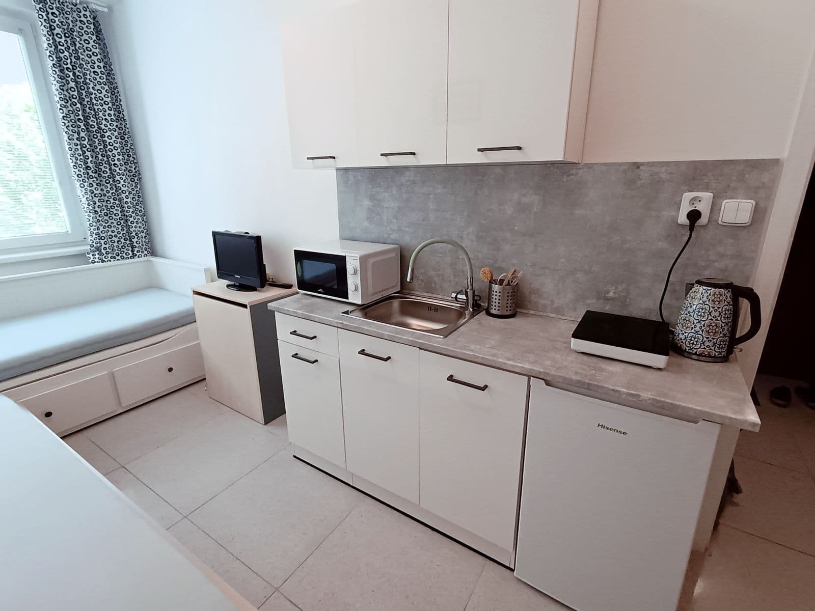 Prenájom bytu 19 m², Krškova, Praha, Praha Prenájom bytu 19 m², Krškova, Praha, Praha