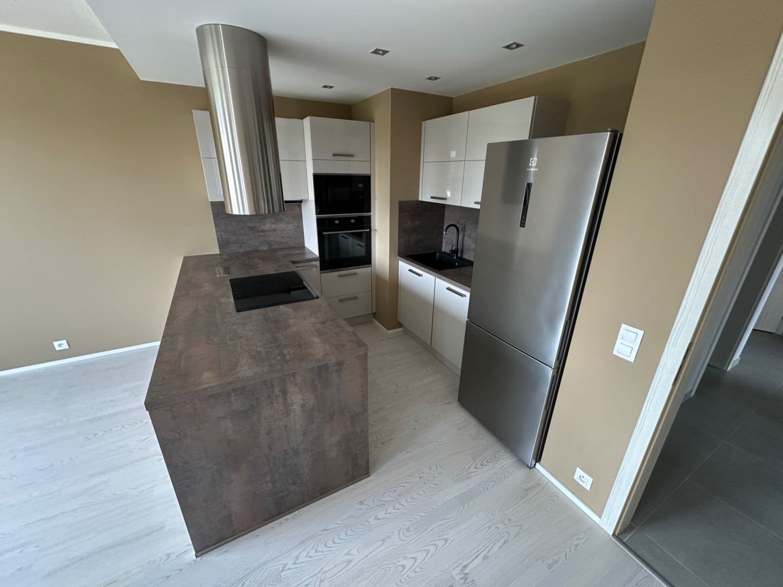 Predaj bytu 3-izbový 75 m², Waltariho, Praha, Praha Predaj bytu 3-izbový 75 m², Waltariho, Praha, Praha