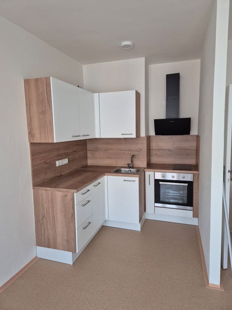 Prenájom bytu 2-izbový 52 m², Střední, Brno, Jihomoravský kraj Prenájom bytu 2-izbový 52 m², Střední, Brno, Jihomoravský kraj