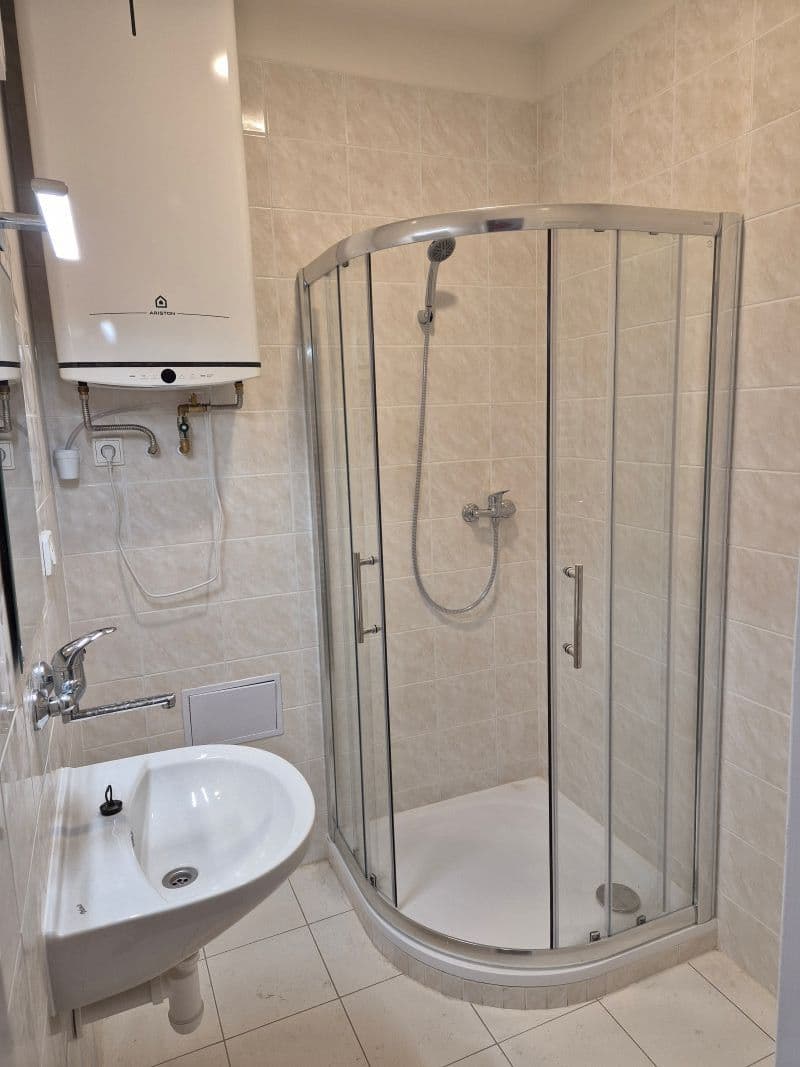 Prenájom bytu 2-izbový 52 m², Střední, Brno, Jihomoravský kraj Prenájom bytu 2-izbový 52 m², Střední, Brno, Jihomoravský kraj