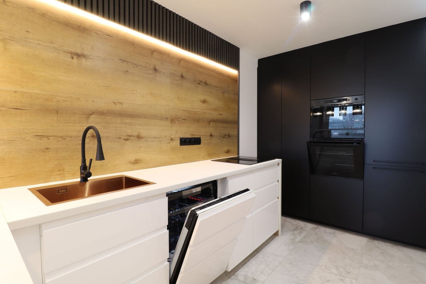 Prenájom bytu 2-izbový 43 m², Kurčatovova, Praha, Praha Prenájom bytu 2-izbový 43 m², Kurčatovova, Praha, Praha