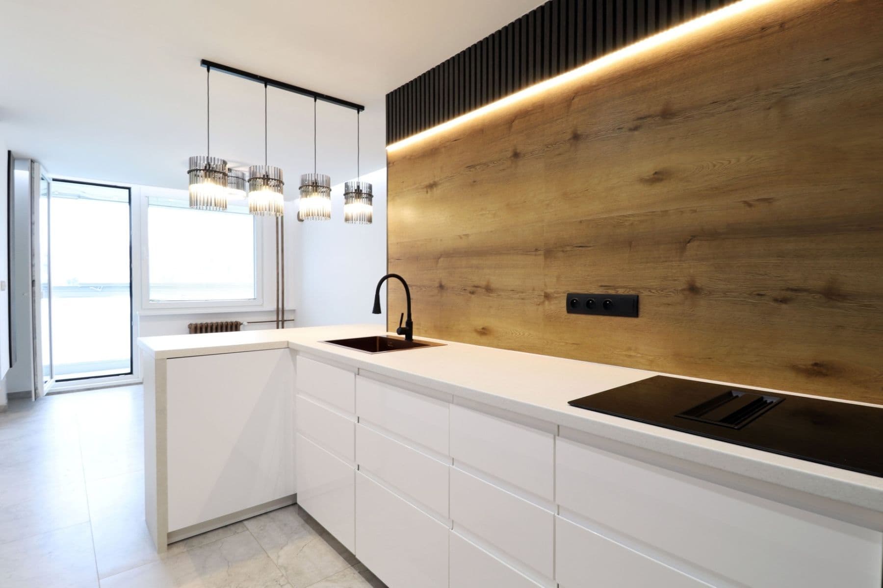 Prenájom bytu 2-izbový 43 m², Kurčatovova, Praha, Praha Prenájom bytu 2-izbový 43 m², Kurčatovova, Praha, Praha