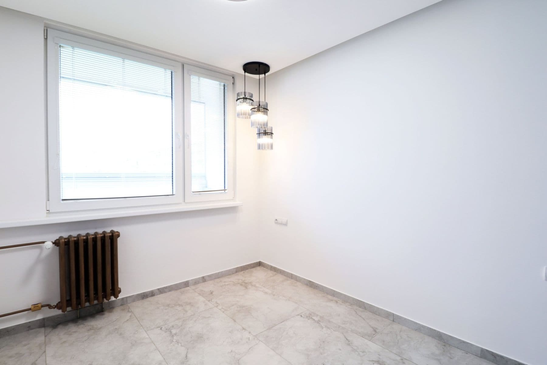 Prenájom bytu 2-izbový 43 m², Kurčatovova, Praha, Praha Prenájom bytu 2-izbový 43 m², Kurčatovova, Praha, Praha