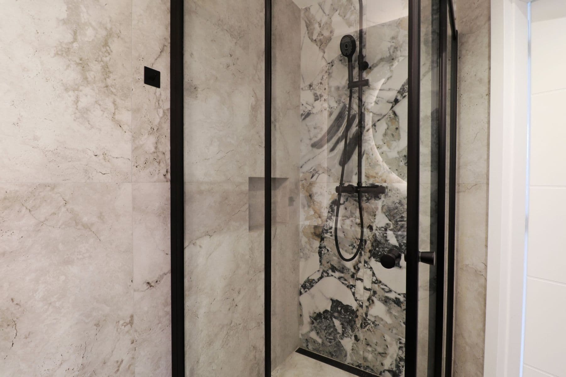 Prenájom bytu 2-izbový 43 m², Kurčatovova, Praha, Praha Prenájom bytu 2-izbový 43 m², Kurčatovova, Praha, Praha